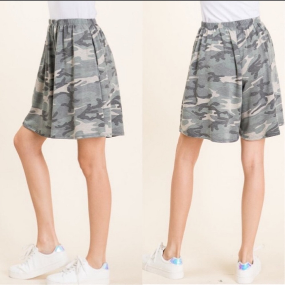 🛍️# 01 Baggy Camo Shorts